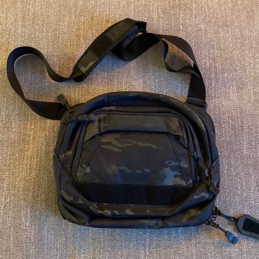 Vertx VTX5085 Tourist Sling Multicam Black